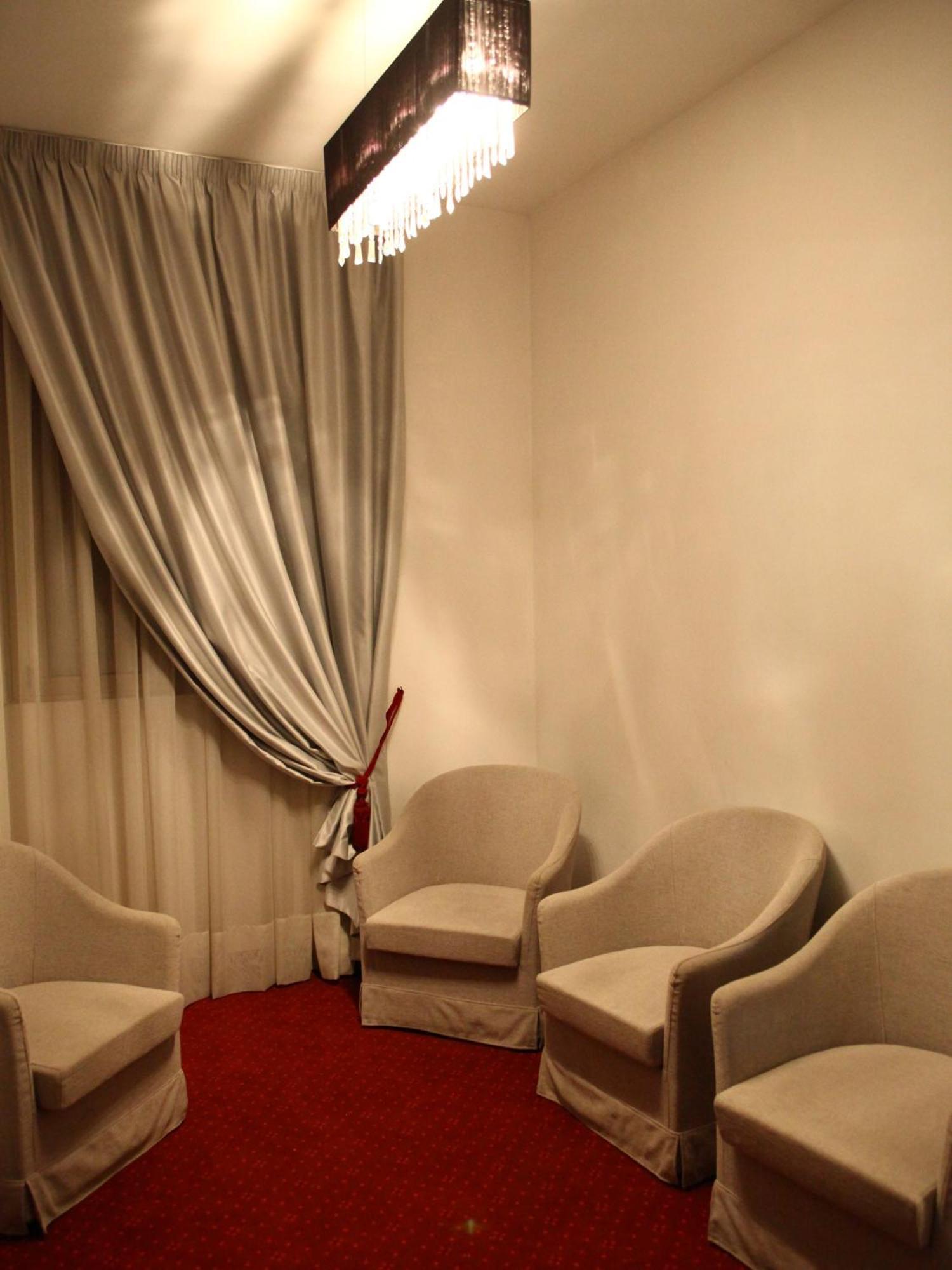 Hotel Pineta Cagli Ngoại thất bức ảnh