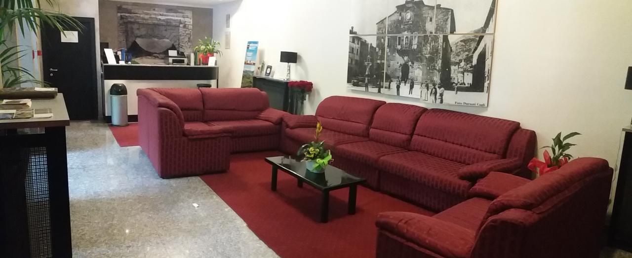 Hotel Pineta Cagli Ngoại thất bức ảnh